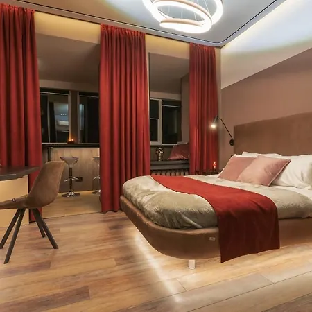 Luxury Upscale Apartments On 18 M Zhitomirska Kyiv Exterior photo
